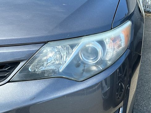 Used 2014 Toyota Camry SE FWD image 11