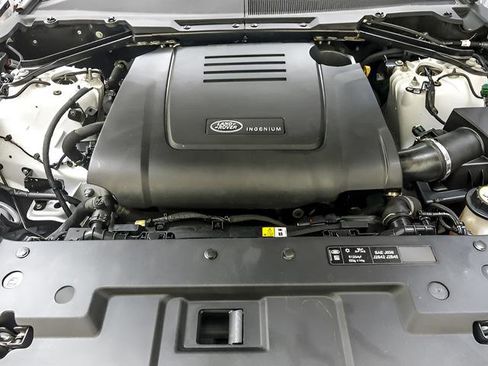 Used 2023 Land Rover Defender 90 S AWD/4WD image 26