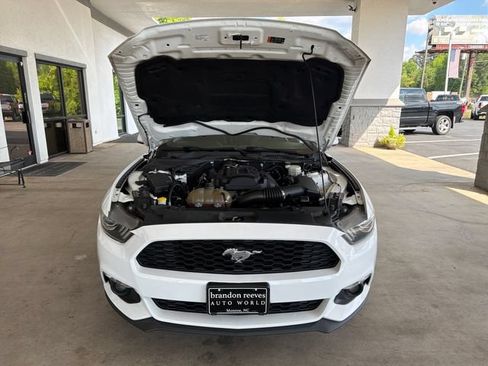 Used 2017 Ford Mustang Coupe RWD image 11