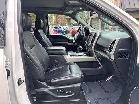 Used 2018 Ford F150 Lariat w/ Equipment Group 502A Luxury image 24