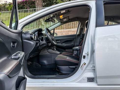 Used 2024 Nissan Versa SR FWD image 22