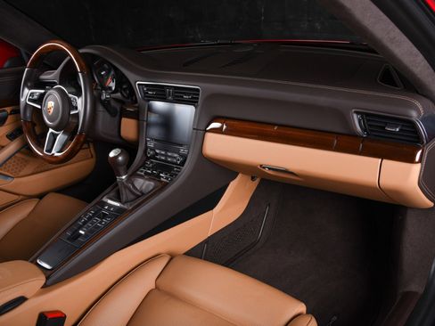 Used 2017 Porsche 911 Carrera 4S image 14