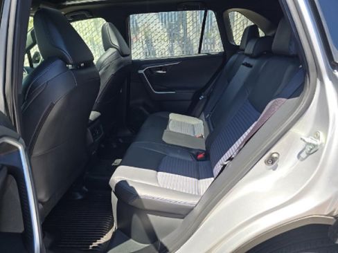Used 2023 Toyota RAV4 XSE AWD/4WD image 7