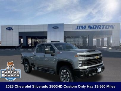 Used 2025 Chevrolet Silverado 2500 Custom w/ Custom Value Package