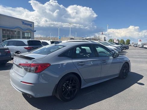 Used 2024 Honda Civic Si image 3
