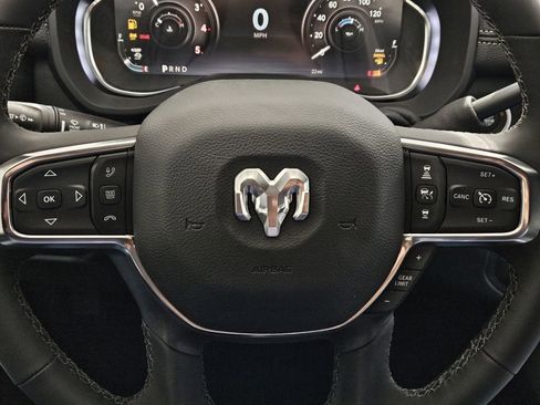 New 2026 RAM 2500 Laramie AWD/4WD image 21