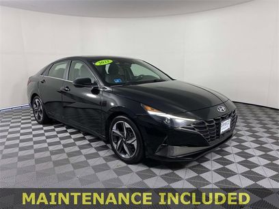 Used 2022 Hyundai Elantra SEL w/ Convenience + Premium Package