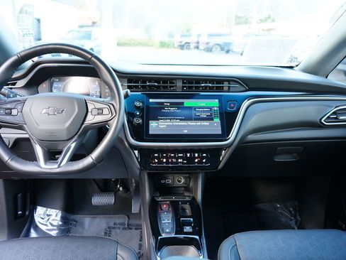 Used 2022 Chevrolet Bolt LT w/ Infotainment Package image 17