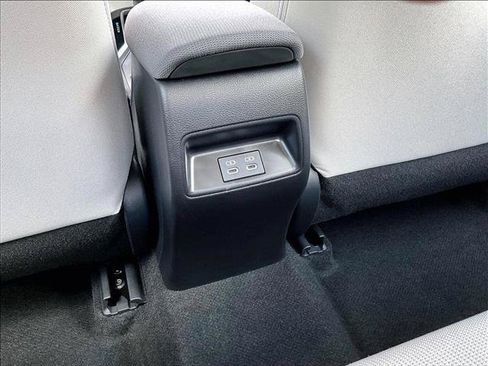 Used 2024 Toyota Corolla LE FWD image 22