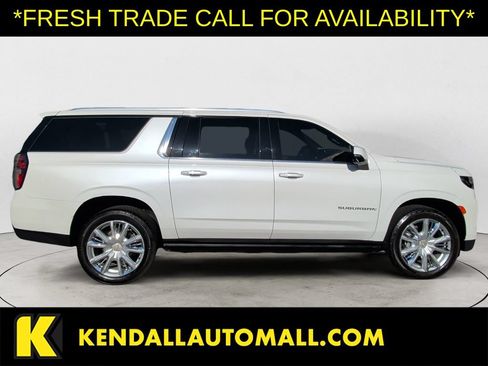 Used 2021 Chevrolet Suburban High Country AWD/4WD image 4