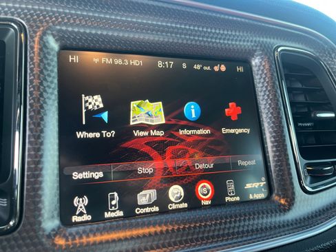 Used 2015 Dodge Challenger SRT Hellcat image 27