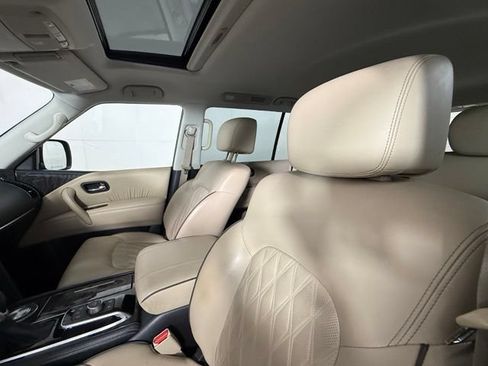 Used 2022 Nissan Armada Platinum w/ Captain's Chairs Package RWD image 5
