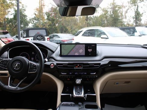 Used 2024 Acura MDX SH-AWD w/ Advance Package image 25