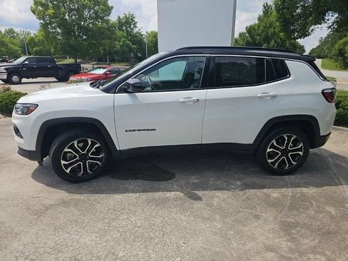 Used 2024 Jeep Compass Limited AWD/4WD image 22