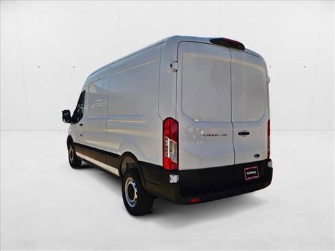 New 2025 Ford Transit 250 148 Medium Roof image 9