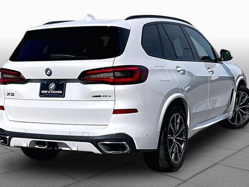 Used 2022 BMW X5 xDrive45e w/ M Sport Package AWD/4WD image 12