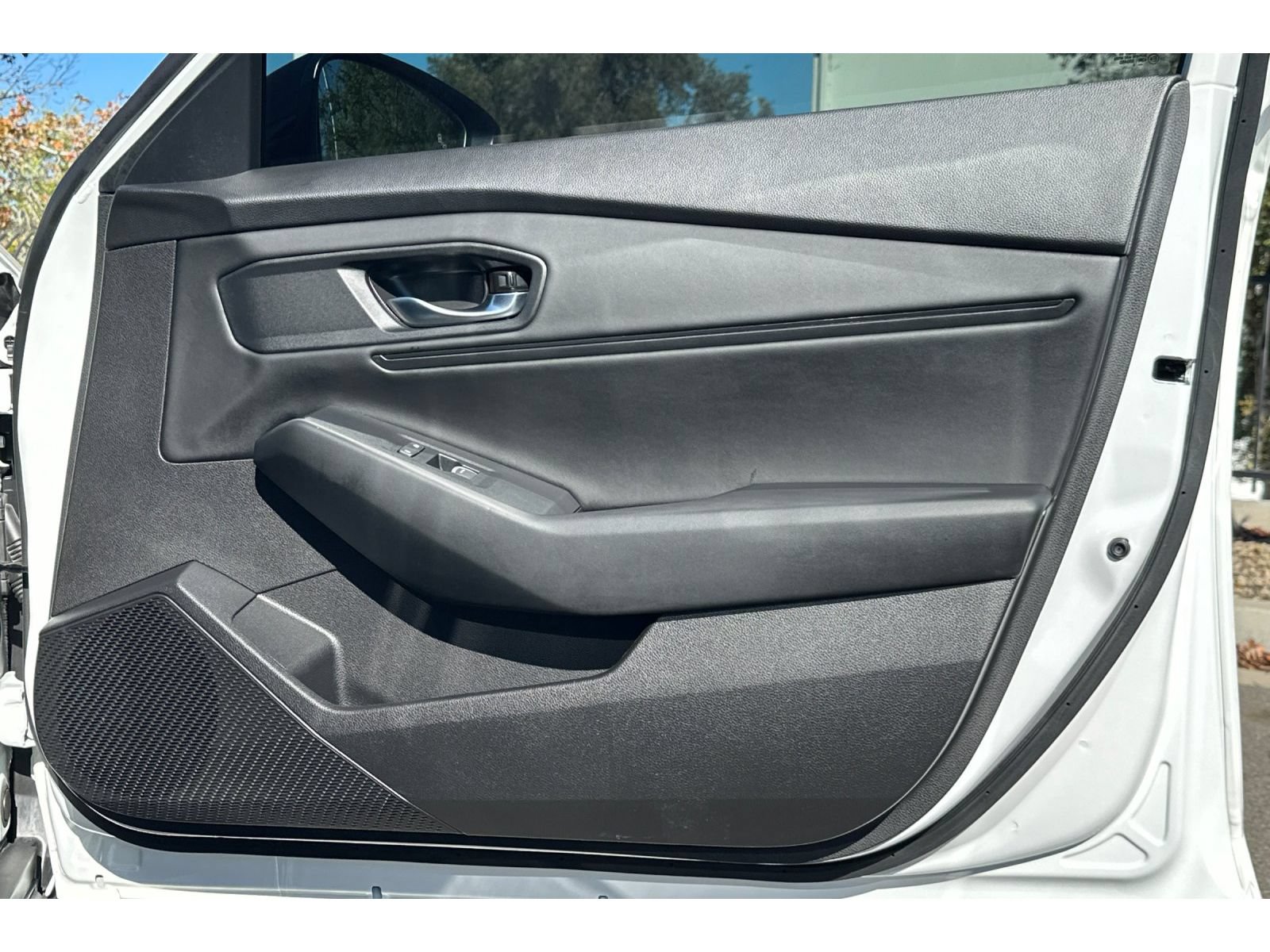 Used 2025 Honda Accord SE image 15