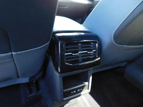 Used 2023 Volkswagen ID.4 Pro RWD image 14