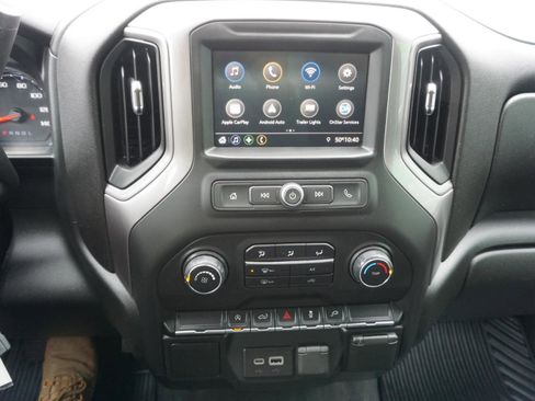 Used 2021 Chevrolet Silverado 1500 Custom image 17