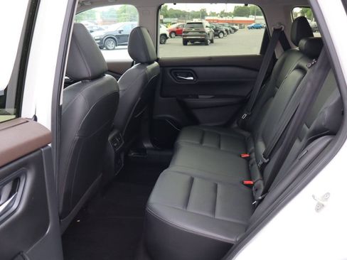 Used 2023 Nissan Rogue SL w/ SL Premium Package AWD/4WD image 5