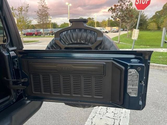 Certified 2025 Jeep Wrangler Sport AWD/4WD image 13
