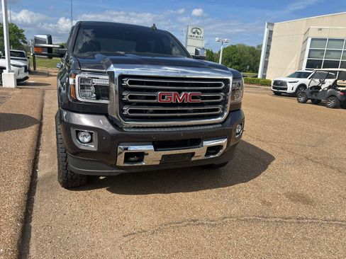 Used 2015 GMC Sierra 2500 SLT w/ Duramax Plus Package image 23