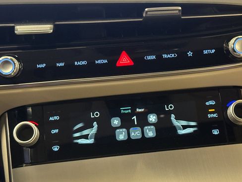New 2026 Genesis GV70 2.5T Select AWD/4WD image 21