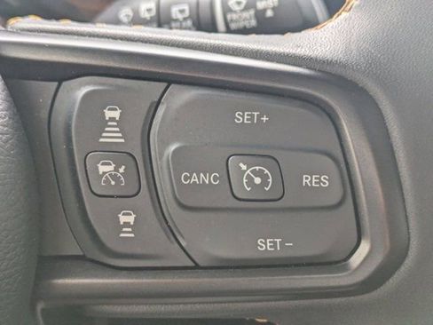 Used 2024 Jeep Wrangler Sport S image 22