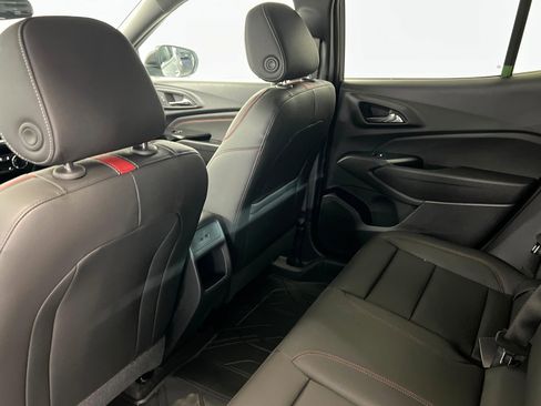 New 2026 Chevrolet Trax RS w/ Sunroof Package FWD image 20