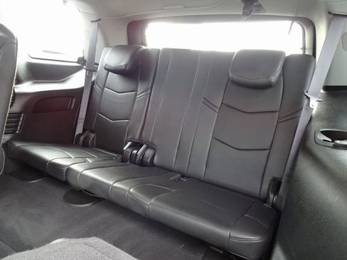 Used 2017 Cadillac Escalade Premium Luxury image 17