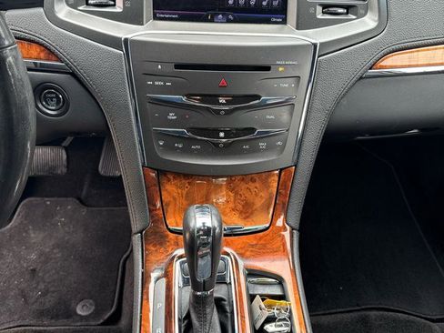 Used 2013 Lincoln MKS AWD image 15