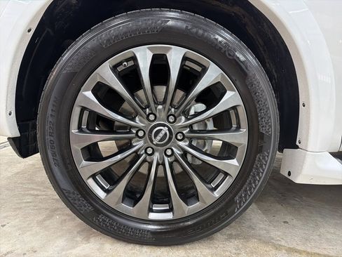 Used 2023 Nissan Armada Platinum w/ Captain's Chairs Package image 16