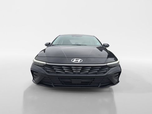 New 2026 Hyundai Elantra Limited w/ Cargo Package image 8