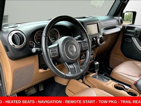 Used 2016 Jeep Wrangler Unlimited Sahara w/ Dual Top Group AWD/4WD image 17