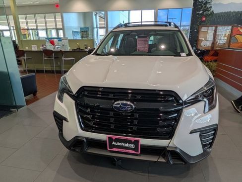Certified 2025 Subaru Ascent Bronze Edition AWD/4WD image 5