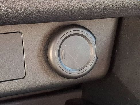 Used 2021 Nissan Rogue S AWD/4WD image 26