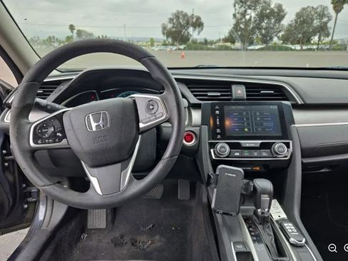Used 2016 Honda Civic EX image 7