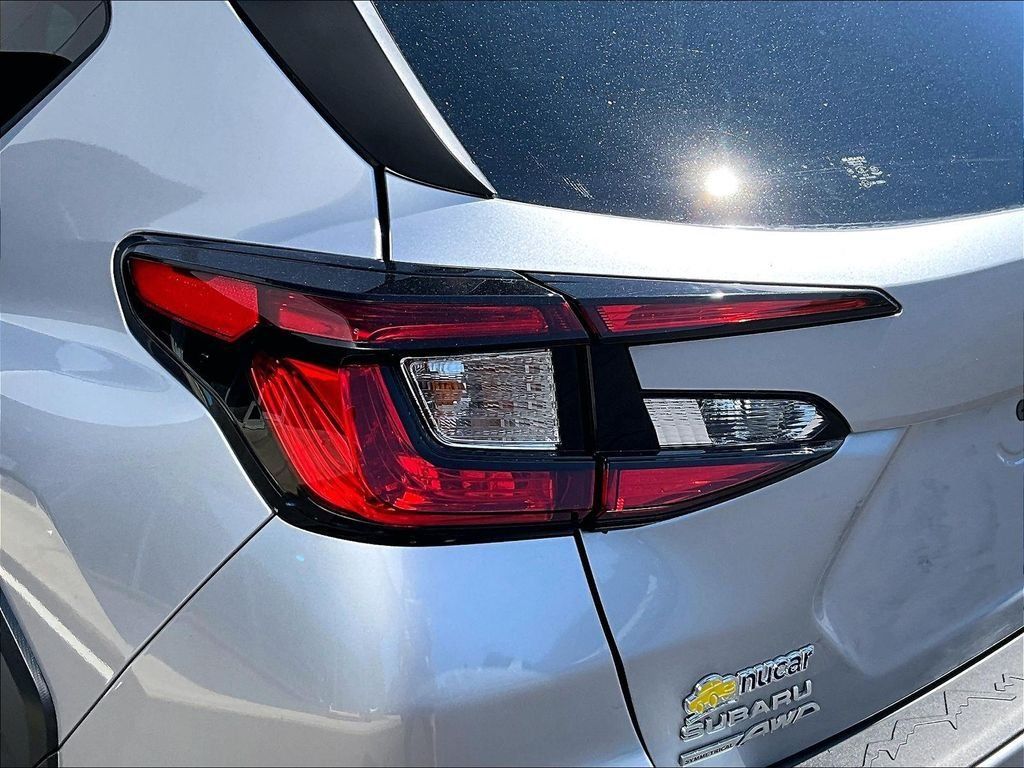 Used 2024 Subaru Crosstrek 2.0i Premium w/ Crosstrek Mirror Package AWD/4WD image 25
