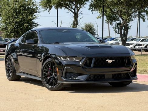 Used 2024 Ford Mustang GT Premium RWD image 2