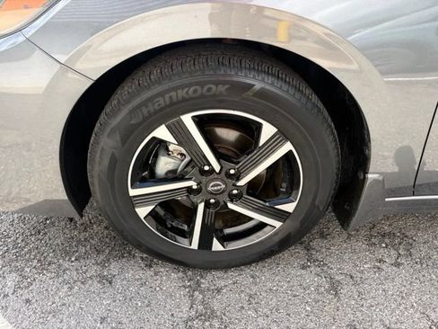 Used 2025 Nissan Sentra SV FWD image 13
