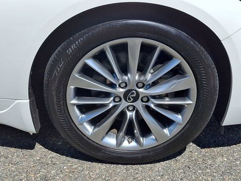Used 2023 INFINITI Q50 Luxe w/ Cargo Package AWD/4WD image 9