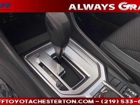 Used 2023 Subaru Forester Premium image 17