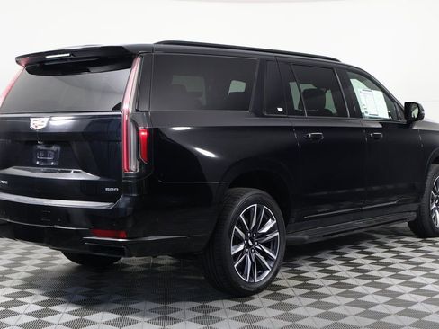 Used 2023 Cadillac Escalade ESV Sport image 4