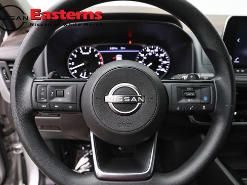 Used 2023 Toyota Corolla LE w/ Carpet Mat Package (TMS) FWD image 37
