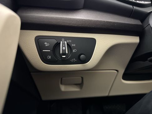 Used 2023 Audi Q5 2.0T Premium w/ Convenience Package image 14