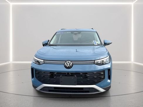 Used 2026 Volkswagen Tiguan SE AWD/4WD image 23