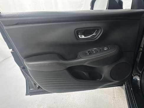 Used 2023 Honda HR-V Sport image 18