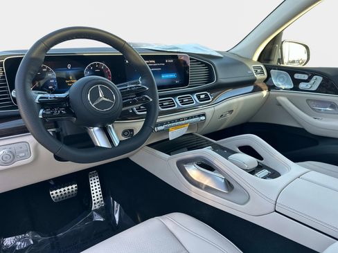 New 2026 Mercedes-Benz GLS 450 450 4MATIC SUV image 16