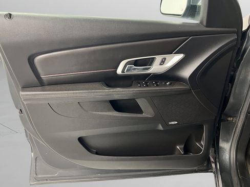 Used 2017 GMC Terrain SLE w/ Technology Package FWD image 14