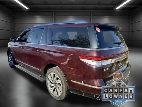 Used 2023 Lincoln Navigator L Reserve image 4